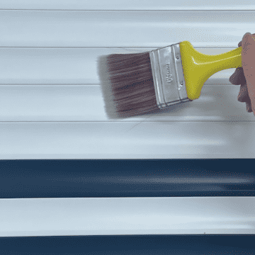 painting roller shutters