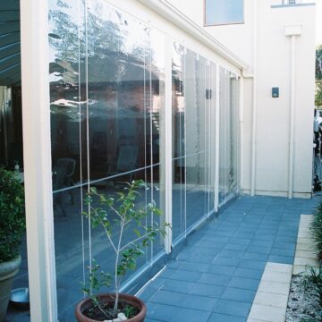 outdoor roller blind