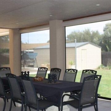 custom outdoor blinds